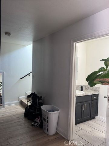 827 E 109th Place, Los Angeles, CA 90059