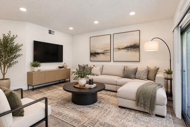482 Shadowgraph Drive, San Jose, CA 95110