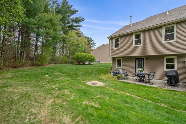 340 Centre Avenue 7, Rockland, MA 02370