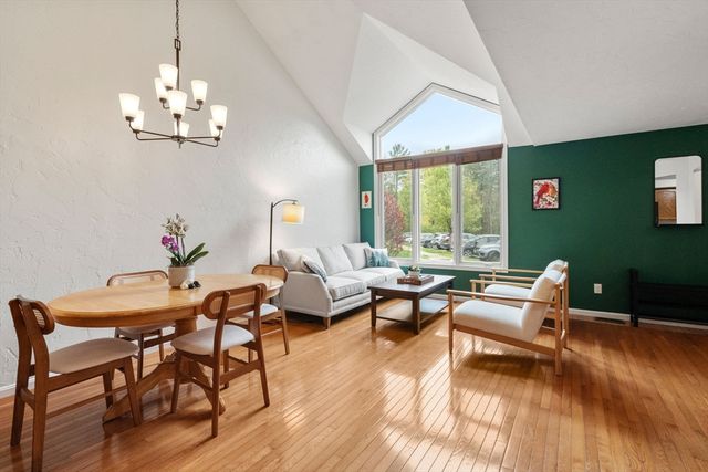 340 Centre Avenue 7, Rockland, MA 02370