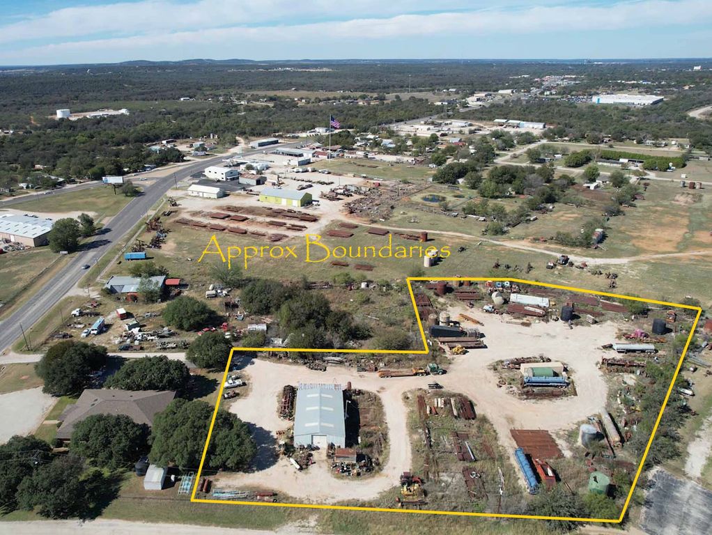 1019 Dresser, Graham, TX 76450