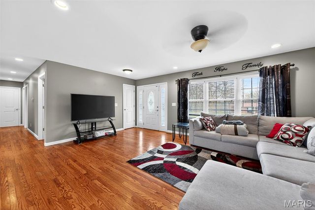 1402 Radcliff Drive, Festus, MO 63028