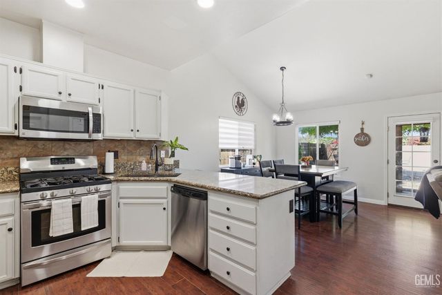 1003 Vallejo Drive, Bakersfield, CA 93307