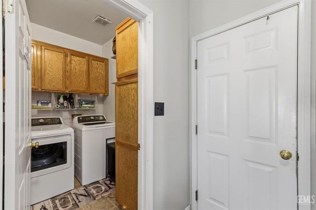 1003 Vallejo Drive, Bakersfield, CA 93307