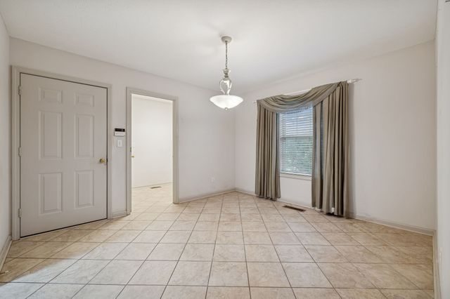 788 Long Creek Rd, Lafayette, TN 37083