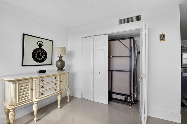 5500 NW 2nd Avenue 718, Boca Raton, FL 33487