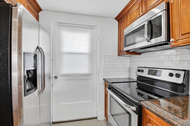 5500 NW 2nd Avenue 718, Boca Raton, FL 33487