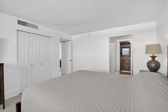 5500 NW 2nd Avenue 718, Boca Raton, FL 33487