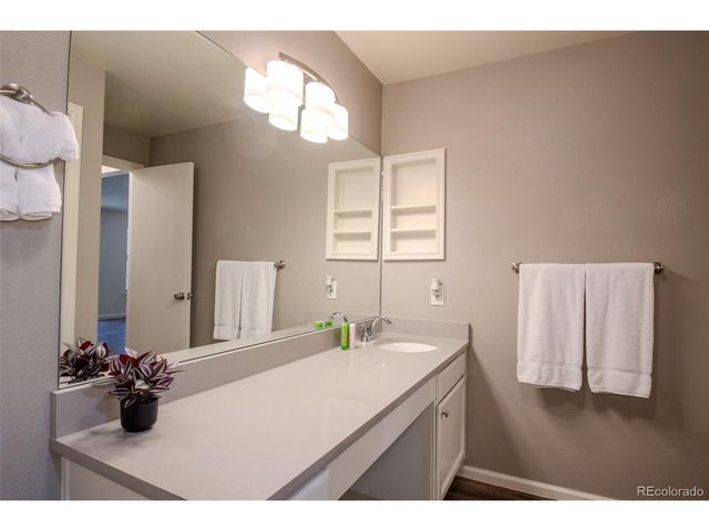 10920 W Florida Ave D-416, Lakewood, CO 80232