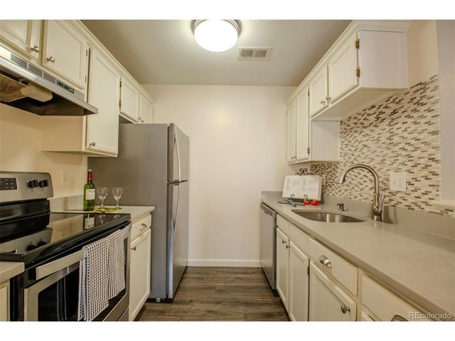 10920 W Florida Ave D-416, Lakewood, CO 80232