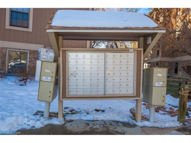 10920 W Florida Ave D-416, Lakewood, CO 80232