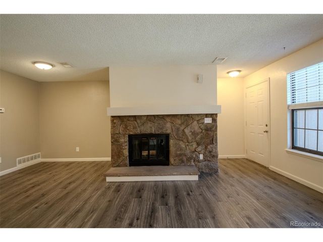 10920 W Florida Ave D-416, Lakewood, CO 80232