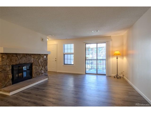 10920 W Florida Ave D-416, Lakewood, CO 80232