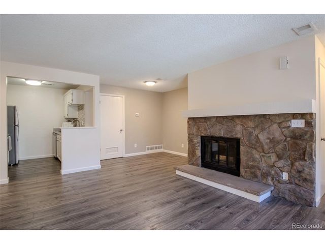 10920 W Florida Ave D-416, Lakewood, CO 80232