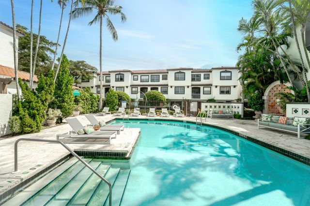 20889 Saint Andrews Boulevard, Boca Raton, FL 33433