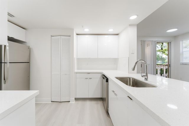 20889 Saint Andrews Boulevard, Boca Raton, FL 33433