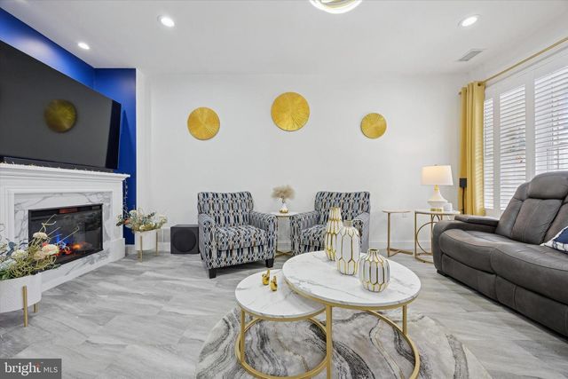 49 MEADOWLARK DR, Hamilton, NJ 08690