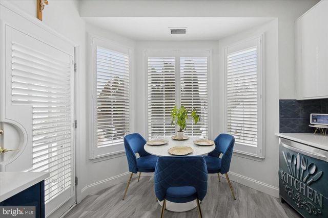 49 MEADOWLARK DR, Hamilton, NJ 08690