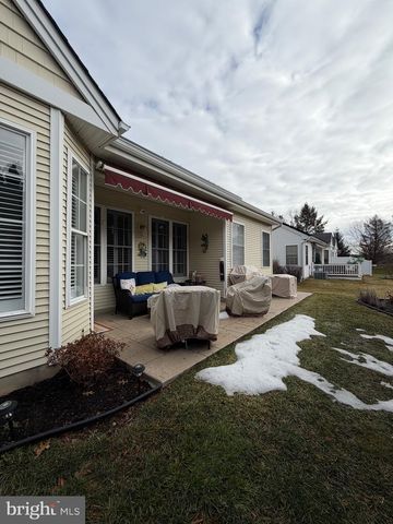 49 MEADOWLARK DR, Hamilton, NJ 08690