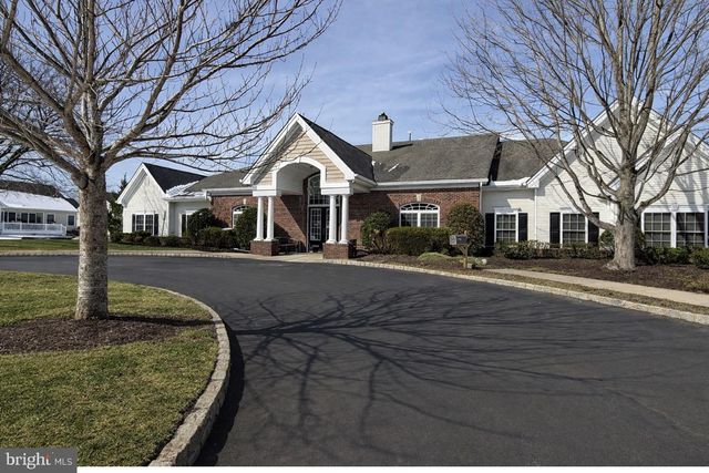 49 MEADOWLARK DR, Hamilton, NJ 08690