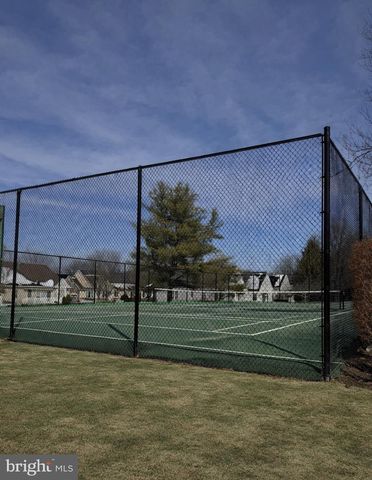 49 MEADOWLARK DR, Hamilton, NJ 08690