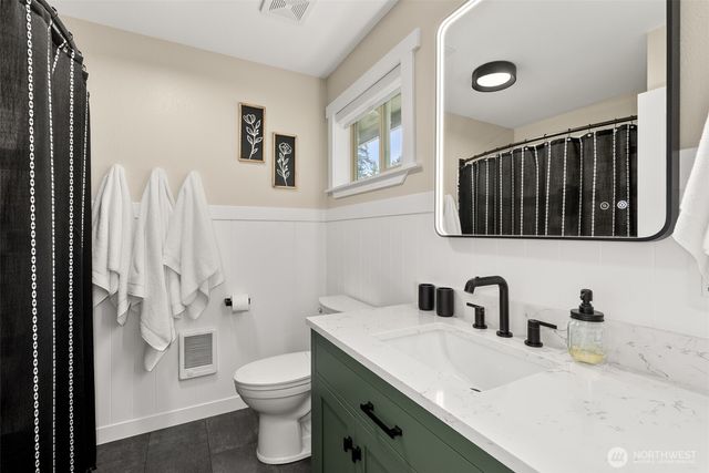 3023 Oldani Road, Raymond, WA 98577