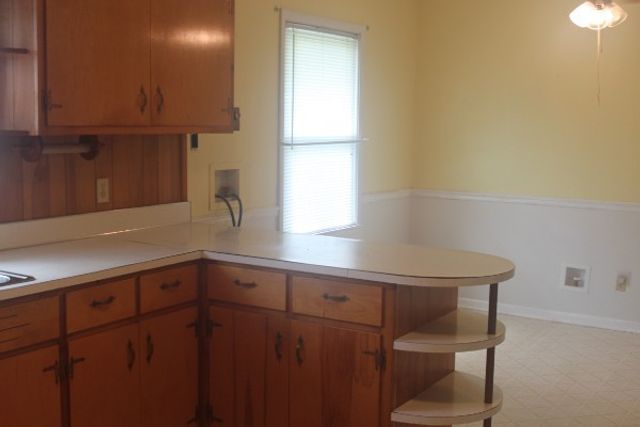 208 Bate Ave, Gallatin, TN 37066
