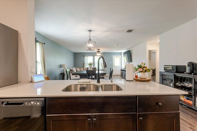 420 Red Rock Trail, Fort Worth, TX 76052