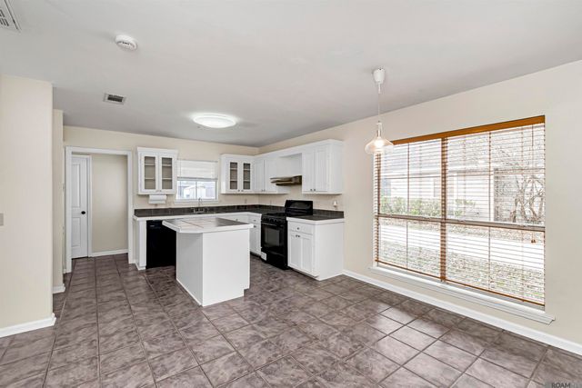 30377 Fairway View Dr, Denham Springs, LA 70726