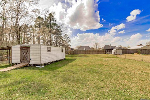 30377 Fairway View Dr, Denham Springs, LA 70726