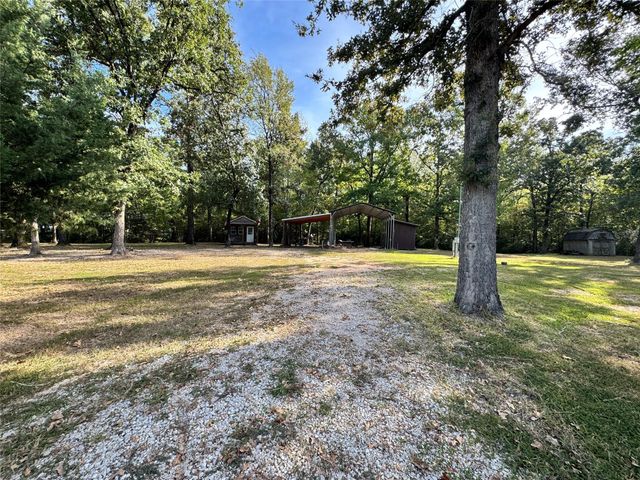 1270 Hidden Oaks Drive, Point Blank, TX 77364