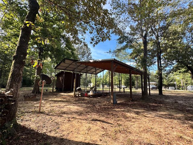1270 Hidden Oaks Drive, Point Blank, TX 77364