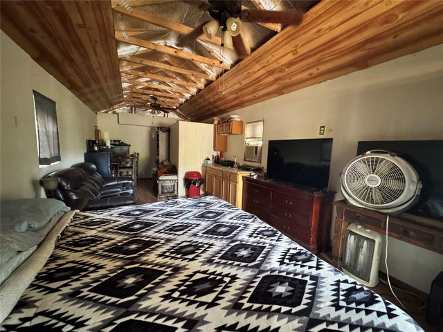 1270 Hidden Oaks Drive, Point Blank, TX 77364