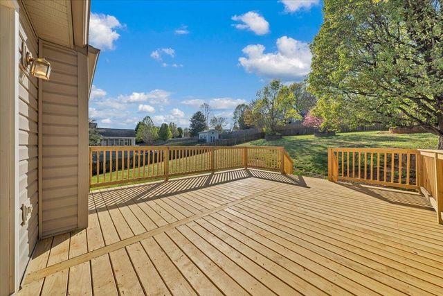 1831 Summerfield DR, Roanoke, VA 24012
