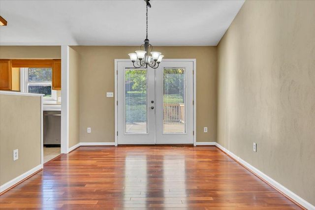 1831 Summerfield DR, Roanoke, VA 24012