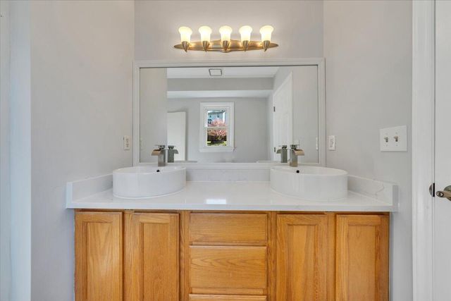 1831 Summerfield DR, Roanoke, VA 24012