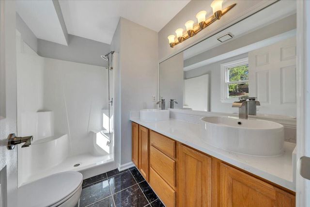 1831 Summerfield DR, Roanoke, VA 24012