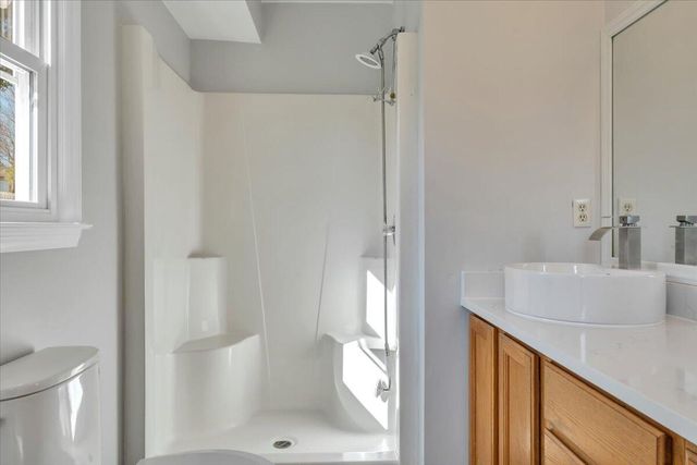 1831 Summerfield DR, Roanoke, VA 24012
