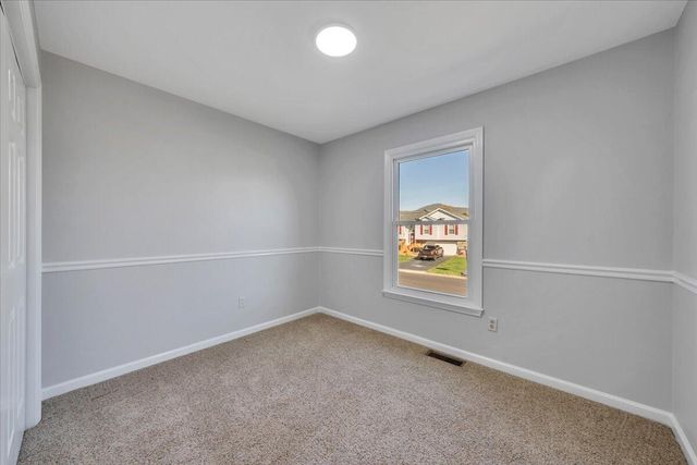 1831 Summerfield DR, Roanoke, VA 24012