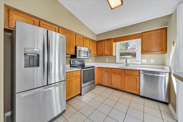 1831 Summerfield DR, Roanoke, VA 24012