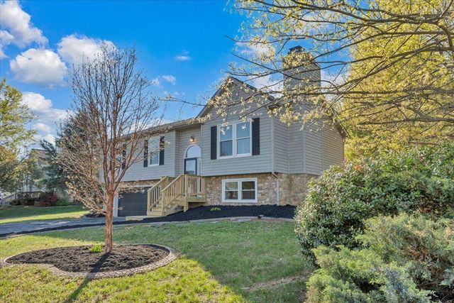 1831 Summerfield DR, Roanoke, VA 24012