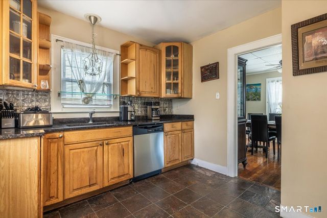 698 Second Avenue, West Haven, CT 06516