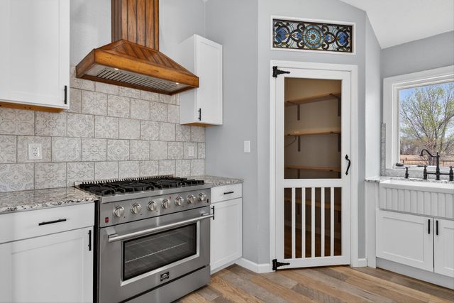 30 Edmundo Road, Belen, NM 87002