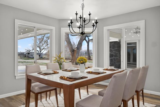 30 Edmundo Road, Belen, NM 87002