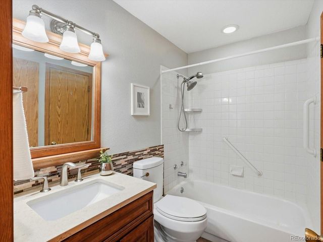 765 Stowe St, Highlands Ranch, CO 80126