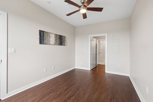 1900 12th Ave S Apt 413, Nashville, TN 37203