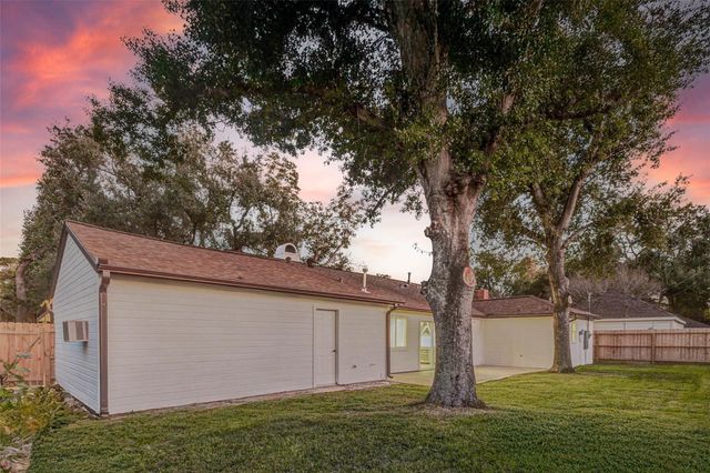 2635 Bandelier Drive, Houston, TX 77080