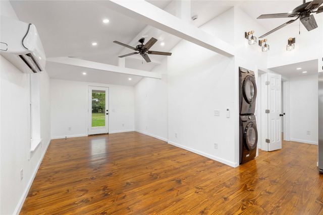 1209 Melwood Avenue, Brownwood, TX 76801