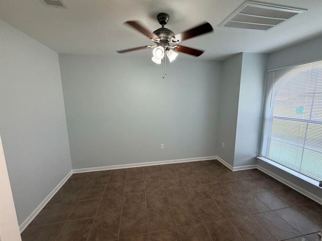 801 Chemin Dr, Baker, LA 70714