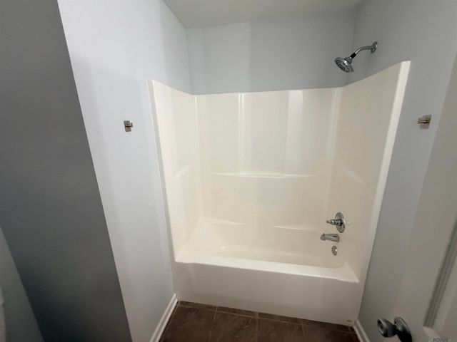 801 Chemin Dr, Baker, LA 70714
